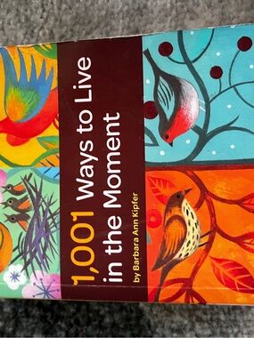 Chronicle Books 1,001 Ways to Live in the Moment - Multicolor Cover